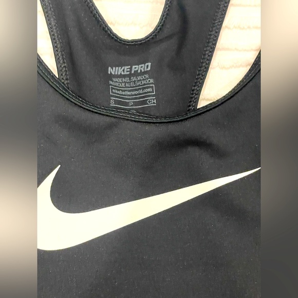 Nike Tank - Picture 3 of 3